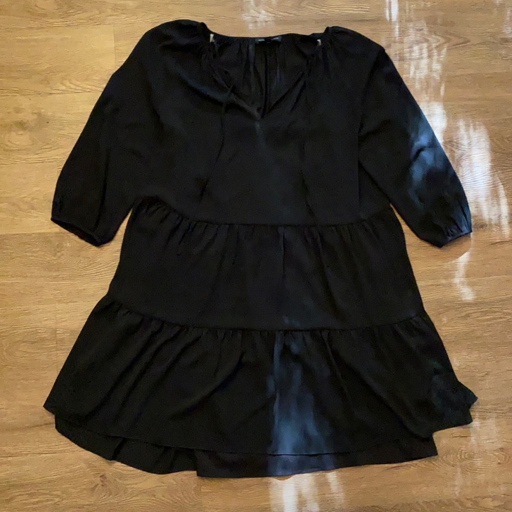Banana Republic Tiered Swing Ruffle Dress🖤
